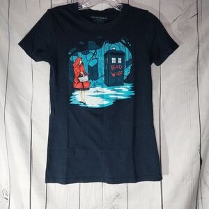 teeturtle Bad Wolf Navy Blue Graphic Women's T-Shirt